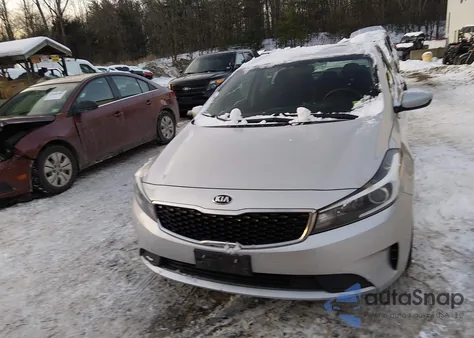 2018 Kia Forte Lx из США, поврежденный, VIN 3KPFK4A72JE190741